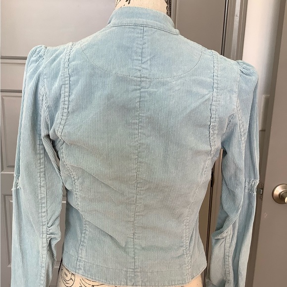 🍬 XOXO Corduroy Cropped Jacket 🍬 - Picture 5 of 10